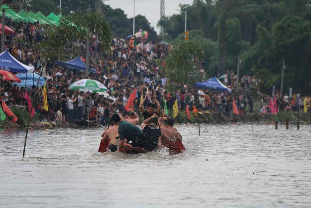 【视频 图集】汕头澄海:超燃!直击上华镇渡头村龙舟比赛