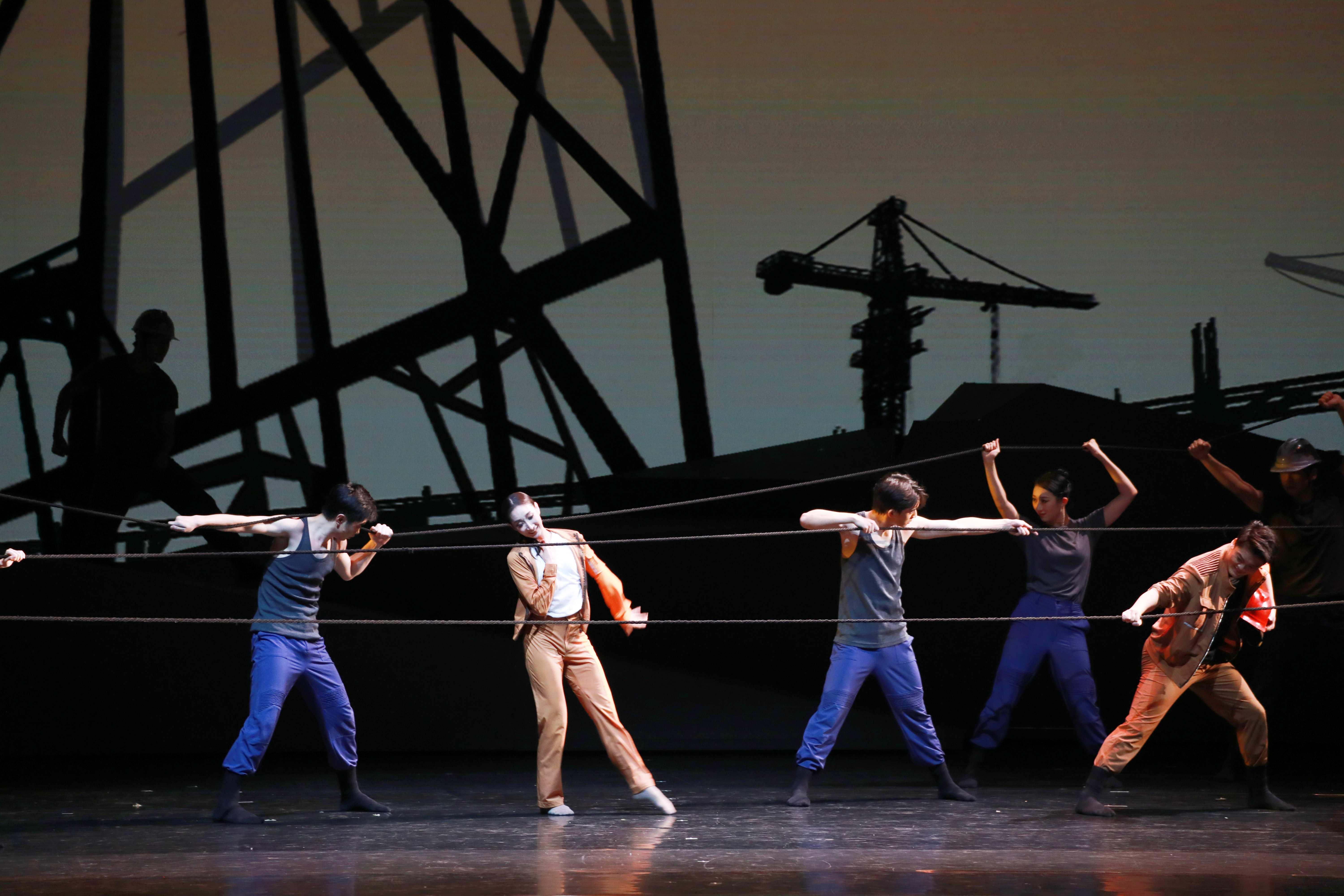 舞剧《万家灯火》剧照