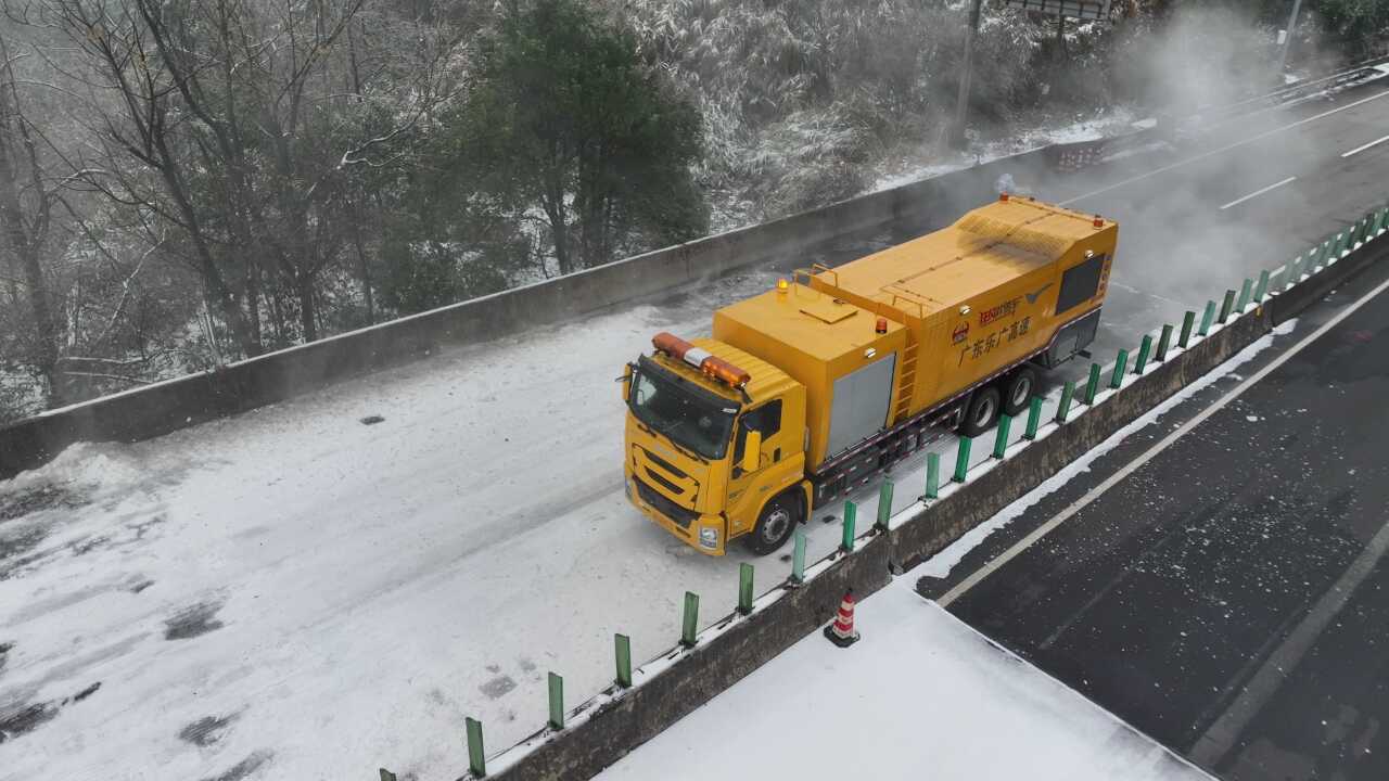京珠北高速全面解封南岭先锋助力返乡路途平安畅顺