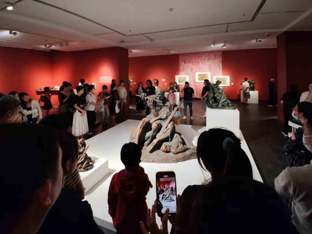 一个人与一个时代——潘鹤与新中国雕塑研究展。