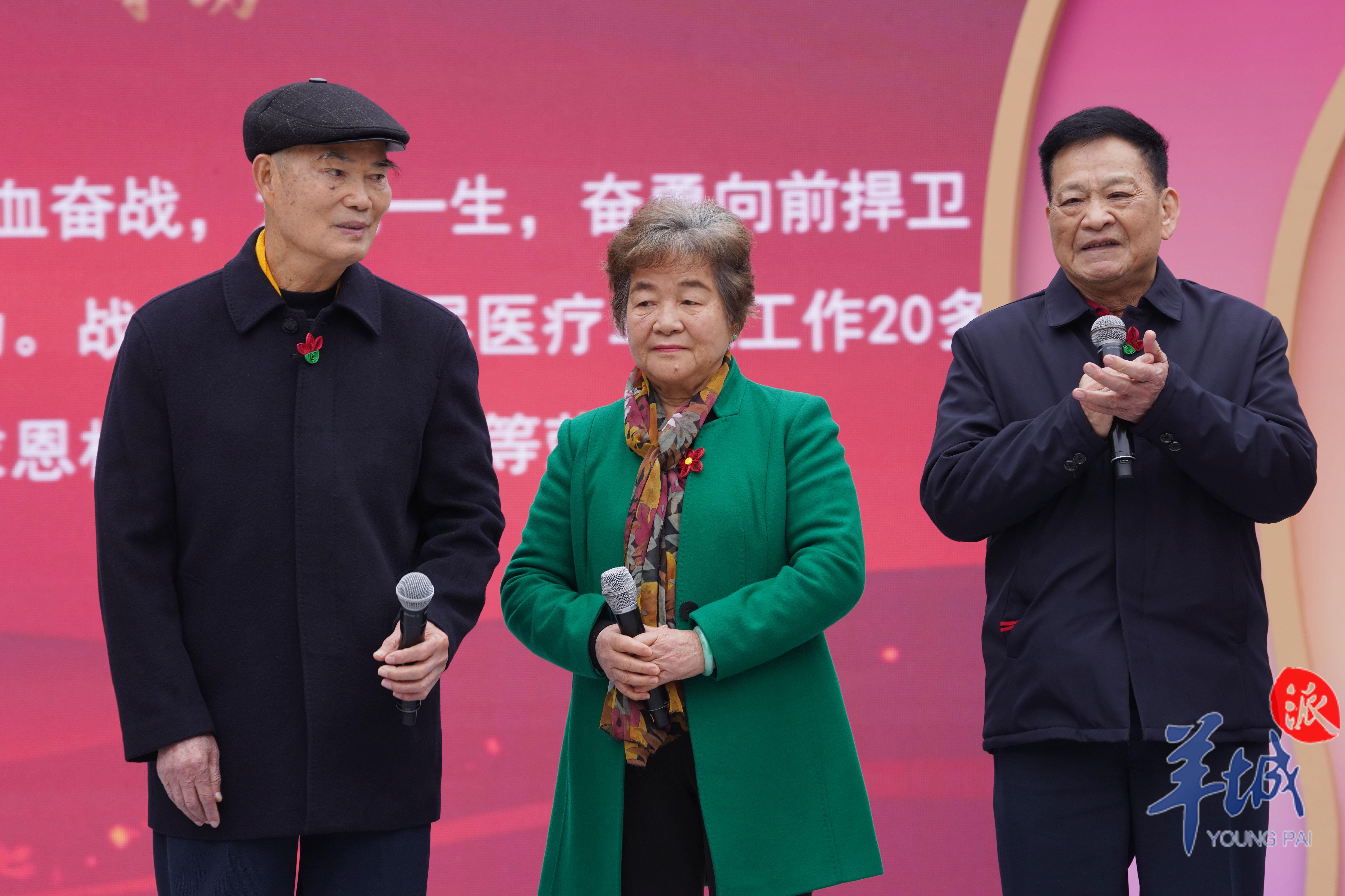 老英雄麦贤得,第五届全国道德模范,"战斗英雄好妻子"李玉枝,以及"八六