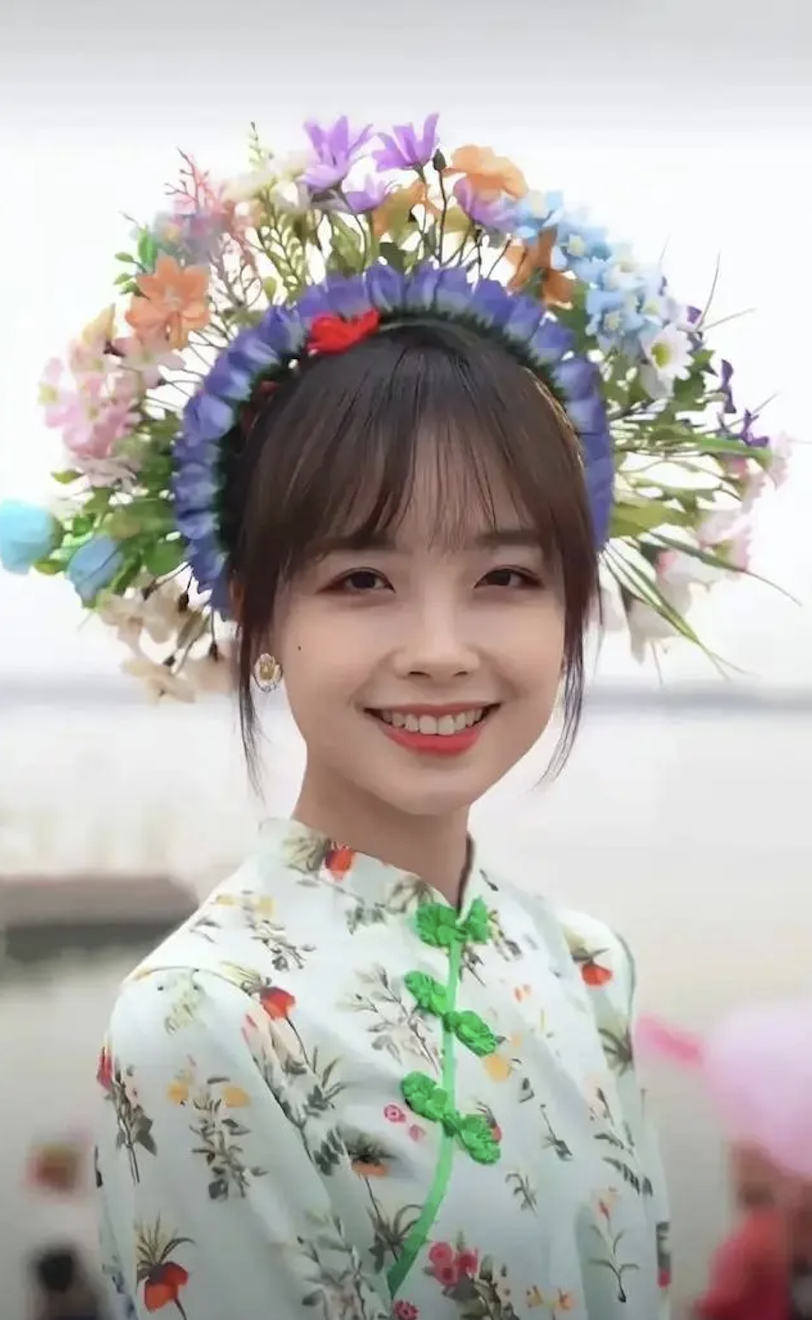 泉州文旅感谢赵丽颖带火的蜉埔簪花有何特别？原来这些女星都戴过