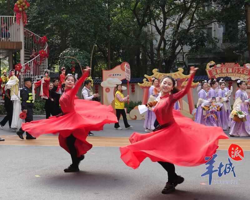 舞者舞动，身姿矫健